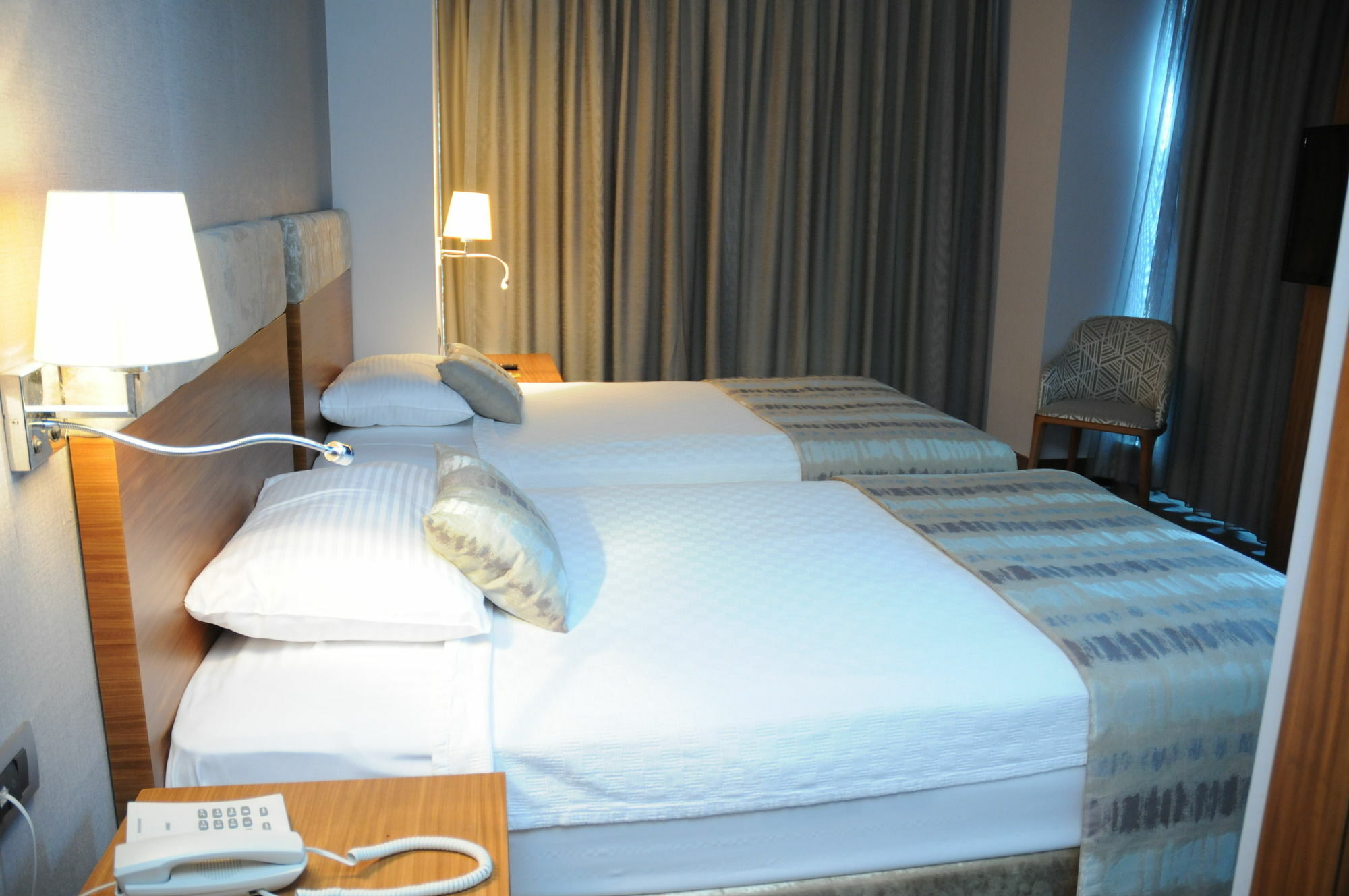 Discovery Hotel Istanbul Exterior foto