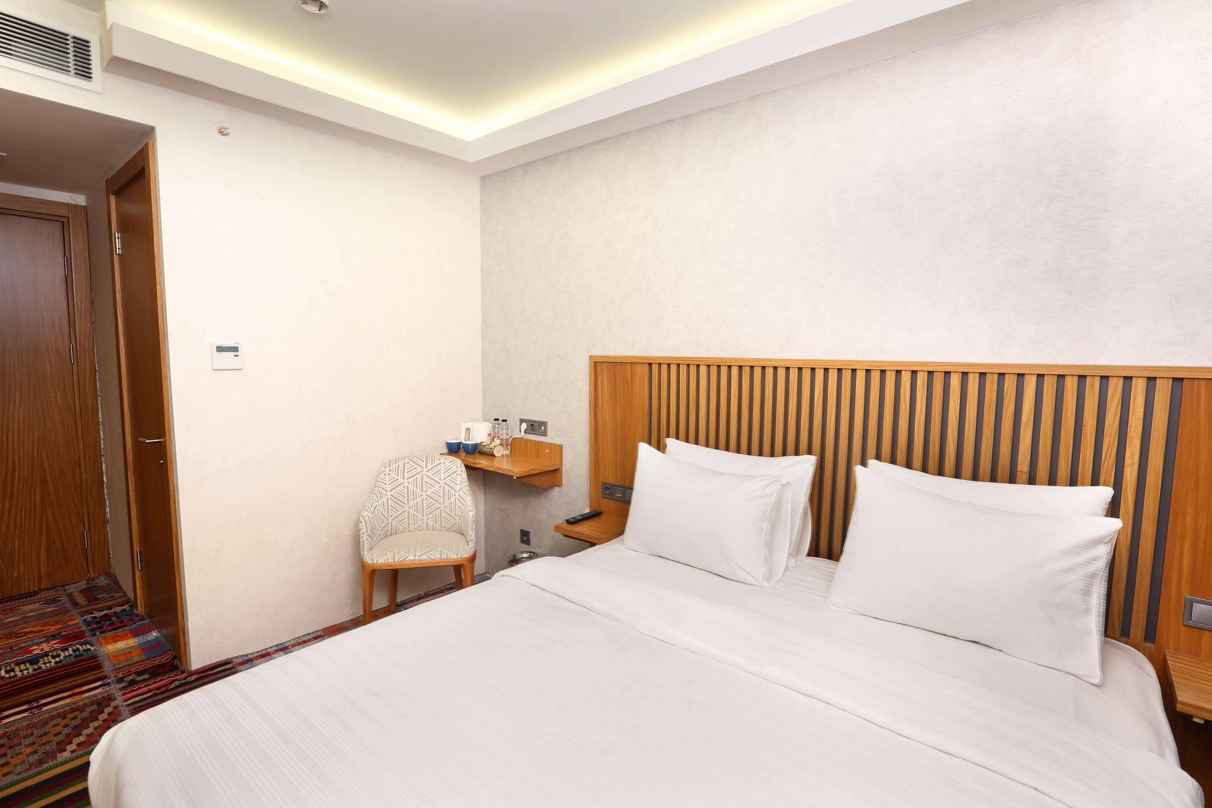 Discovery Hotel Istanbul Exterior foto